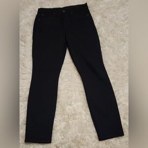 GAP Women’s High-rise Black Stretch True Skinny Jean Sz 29x27 EUC**